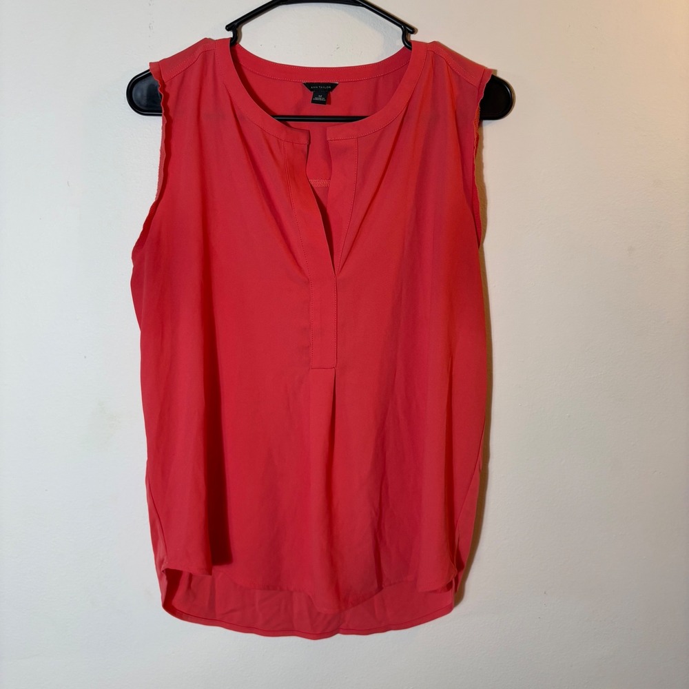 Ann Taylor Women's Sleeveless Split Neck Blouse Top Coral Red Size Medium